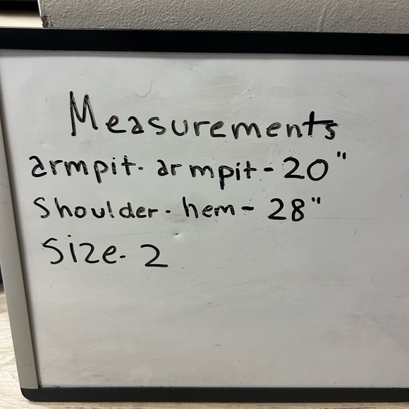 Vince Blouse Top 100% Silk Button Down Tunic Women Sz 2 Basket weave Print Sheer - Picture 14 of 14